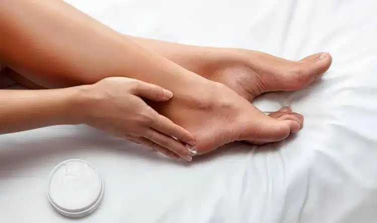 كيف يمكننا منع الكعب المتشقق؟